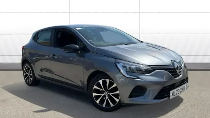 Used Renault Clio Evolution 90 HP (66 kW) 2023 Grey Hatchback