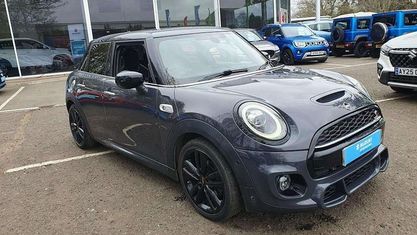 Begagnad Mini Cooper S Hatch 192 HK (141 kW) 2020 Halvkombi