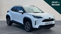 White Used 2023 Toyota Yaris Cross SUV | £24,400 (Fair price)