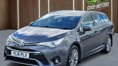 Używany Toyota Avensis Business Edition 143 KM (105 kW) 2018 Kombi