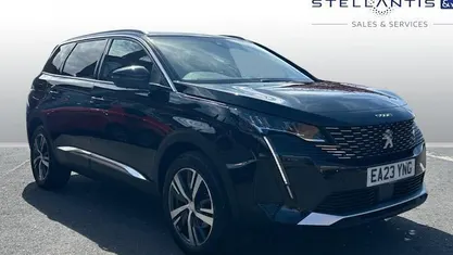 Used Peugeot 5008 Allure+ 131 HP (96 kW) 2023 SUV