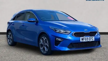 Gebraucht Kia Ceed 140 PS (102 kW) 2019 Blau Kleinwagen