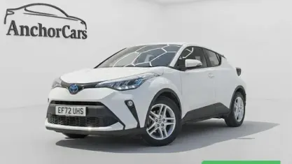 Used Toyota C-HR 122 HP (89 kW) 2023 White SUV