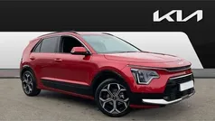 Red Used 2025 Kia Niro SUV | £27,985 (Fair price)
