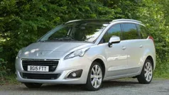 Silver metallic Used 2014 Peugeot 5008 Allure MPV | £8,795