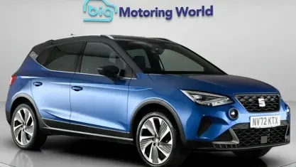 Begagnad Seat Arona FR Sport 110 HK (80 kW) 2023 Blå SUV