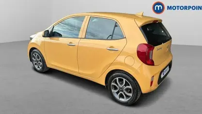 Used Kia Picanto 67 HP (49 kW) 2023 Yellow Hatchback