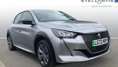 Used Peugeot e-208 Allure+ 100 kW (136 HP) 2023 Grey Hatchback