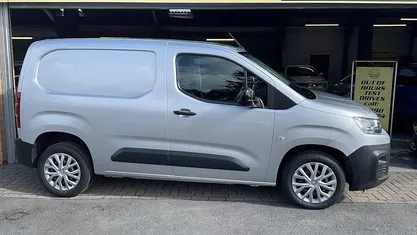 Used Citroën Berlingo 102 HP (75 kW) 2021 MPV