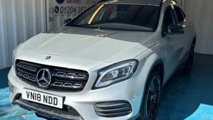 Usado Mercedes GLA220 AMG Line Premium 177 HP (130 kW) 2018 Prateado SUV