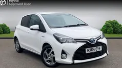 Used 2015 Toyota Yaris Hybrid Hatchback | £9,225 (Fair price)