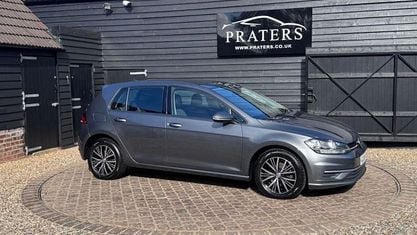Second-hand VW Golf VII SE 116 CP (85 kW) 2018 Gri Hatchback