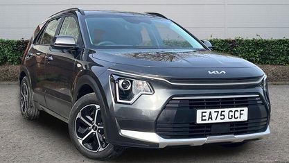 Używany Kia Niro 129 KM (94 kW) 2025 Szary SUV