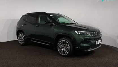 Used Jeep Compass Summit 241 HP (177 kW) 2025 Green/black SUV