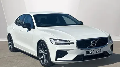 Usado Volvo S60 R-Design 250 HP (183 kW) 2019 Sedan