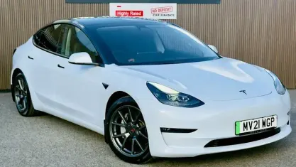 Usado Tesla Model 3 Long Range AWD 258 kW (351 HP) 2023 Sedan