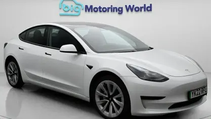 Used Tesla Model 3 Standard Range Plus 239 kW (325 HP) 2021 Sedan
