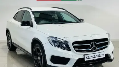 Usado Mercedes GLA200 AMG line 136 HP (100 kW) 2016 Branco SUV