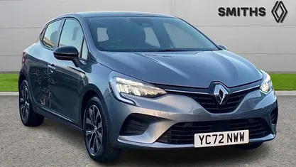 Used 2023 Renault Clio V Evolution Hatchback | £13,990 (Good price)
