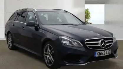 Used Mercedes E220 AMG 170 HP (125 kW) 2014 Blue Estate