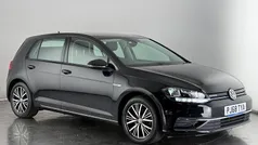 Black Used 2018 VW Golf VII SE Hatchback | £13,600 (Fair price)