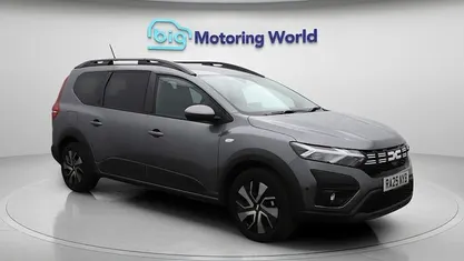 Grey New 2025 Dacia Jogger Expression MPV | £19,310 (Fair price)