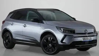 Used Vauxhall Grandland X S 131 HP (96 kW) 2023 Grey SUV