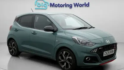Usado Hyundai i10 N Line 90 HP (66 kW) 2025 Verde Citadino