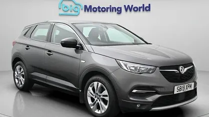 Used Vauxhall Grandland X Sport 131 HP (96 kW) 2019 Grey SUV