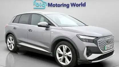 Begagnad Audi Q4 e-tron S-Line 125 kW (170 HK) 2022 Grå SUV