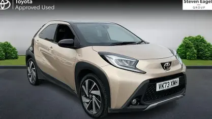 Used Toyota Aygo X 72 HP (52 kW) 2023 Beige SUV