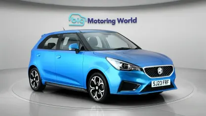 Used MG MG3 Exclusive 106 HP (77 kW) 2023 Blue Hatchback