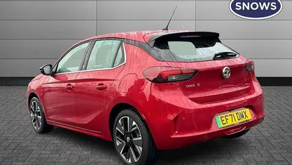 Used Vauxhall Corsa-e Elite 100 kW (136 HP) 2022 Red Hatchback