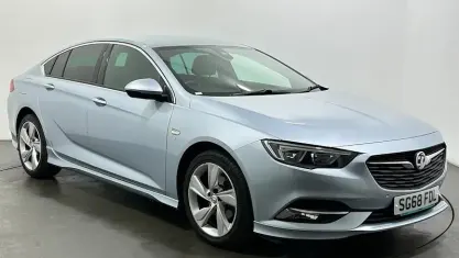 Used Vauxhall Insignia SRi 165 HP (121 kW) 2018 Silver Hatchback