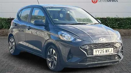 Pearl aurora grey New 2025 Hyundai i10 Advanced Hatchback | £14,699 (Fair price)