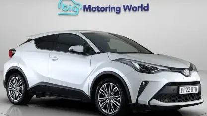 Used Toyota C-HR 184 HP (135 kW) 2022 White SUV