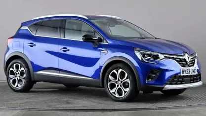 Second-hand Renault Captur Techno 143 CP (105 kW) 2023 Albastru SUV