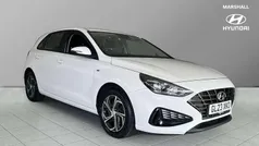 White Used 2023 Hyundai i30 SE Hatchback | £13,348 (Fair price)