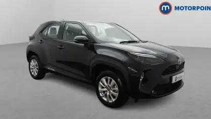 Used Toyota Yaris Cross 116 HP (85 kW) 2025 Black SUV