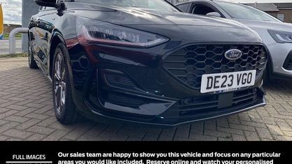 Begagnad Ford Focus ST-Line 125 HK (91 kW) 2023 Svart Halvkombi
