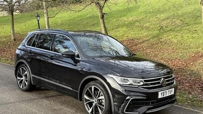 Second-hand VW Tiguan R-line 190 CP (139 kW) 2022 Negru SUV