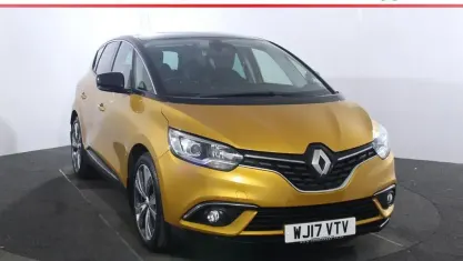 Used Renault Scénic IV Dynamique 131 HP (96 kW) 2017 Yellow MPV
