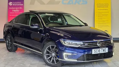 Blue Used 2017 VW Passat Advance Sedan | £11,495 (Fair price)