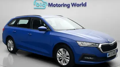 Used Skoda Octavia SE 150 HP (110 kW) 2023 Blue Estate