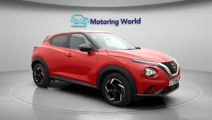 Used Nissan Juke N-Connecta 114 HP (83 kW) 2023 Red SUV