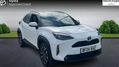 Begagnad Toyota Yaris Hybrid Design 116 HK (85 kW) 2026 Kombi