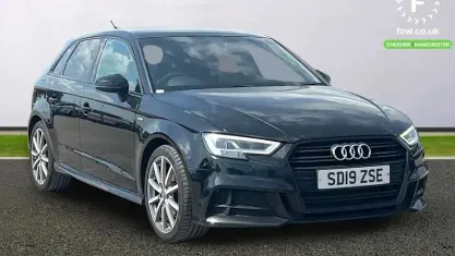Usado Audi A3 Sportback Black Edition 116 CV (85 kW) 2019 Negro Utilitario