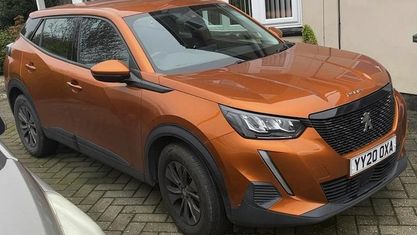 Second-hand Peugeot 2008 Active 129 CP (94 kW) 2020 Portocaliu SUV