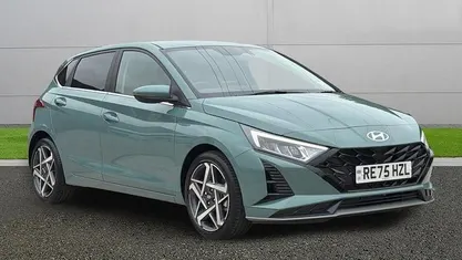 Green New 2025 Hyundai i20 Premium Hatchback | £19,999 (Fair price)