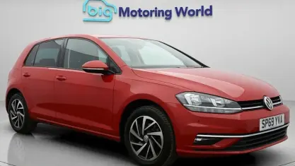 Used VW Golf VII Match 116 HP (85 kW) 2019 Red Hatchback